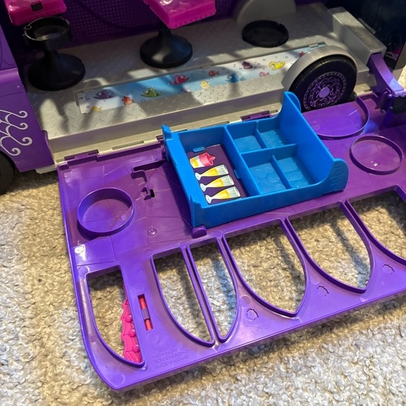 Purple Kids Toy Bus with Accessories - Picture 6 of 10